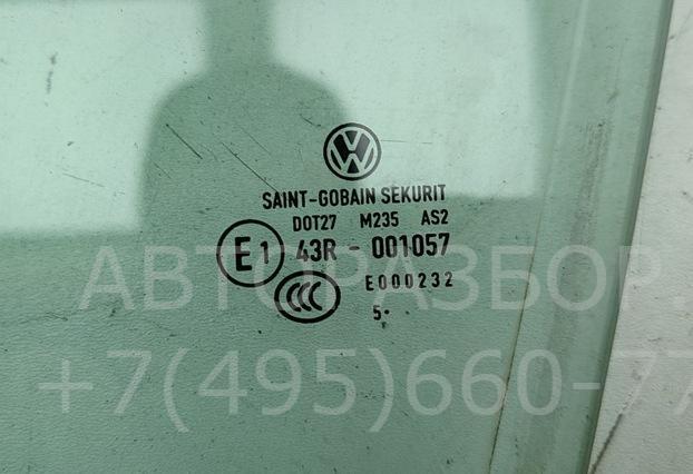 Стекло двери передней левой