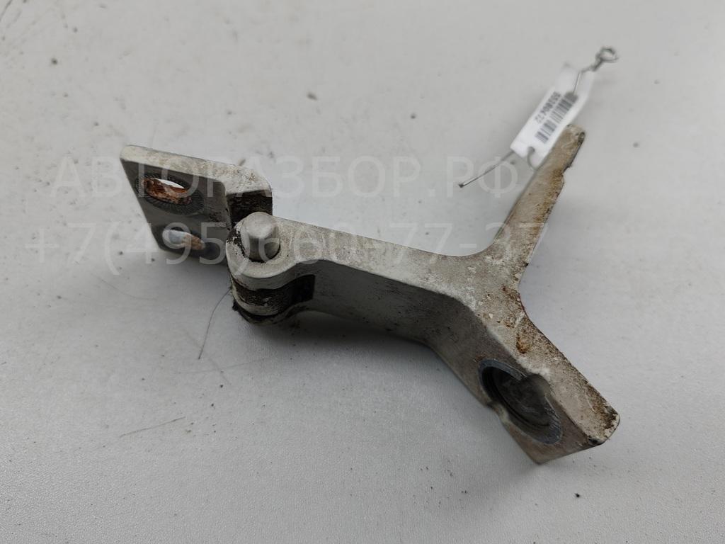 Петля двери