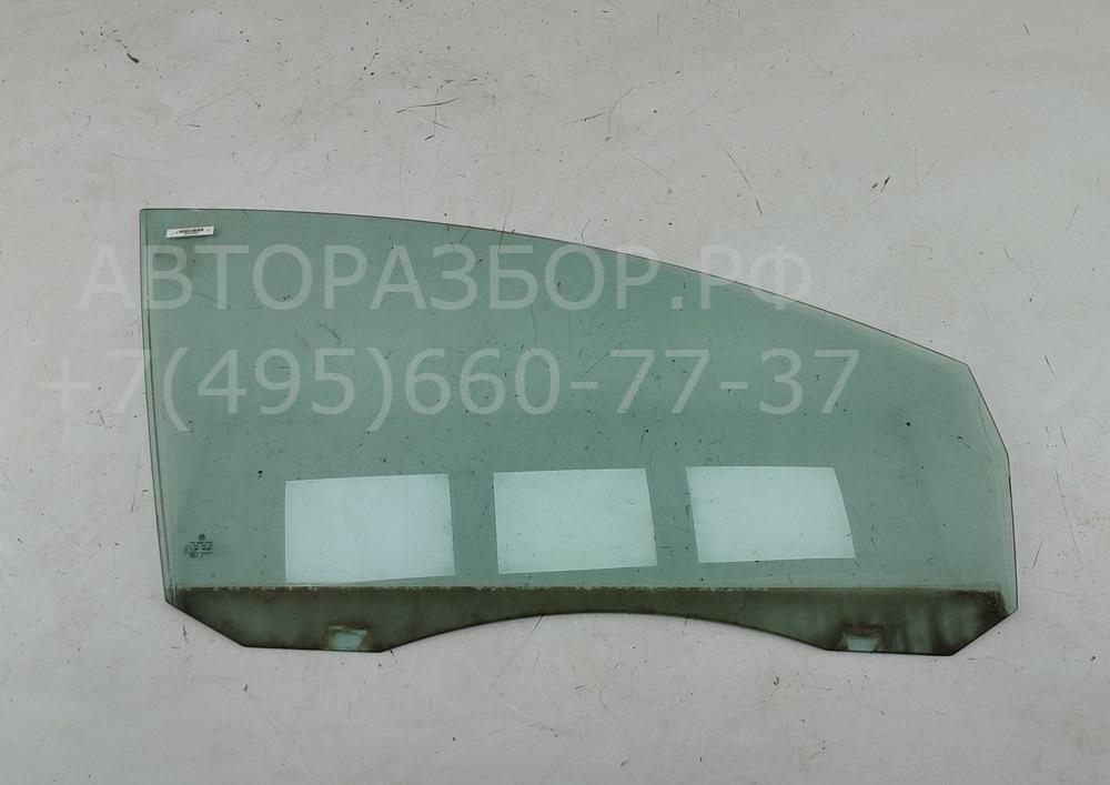 Стекло двери передней правой
