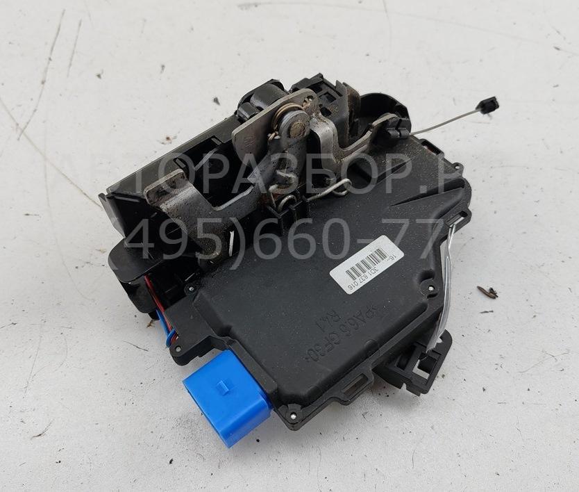 Замок двери передней правой