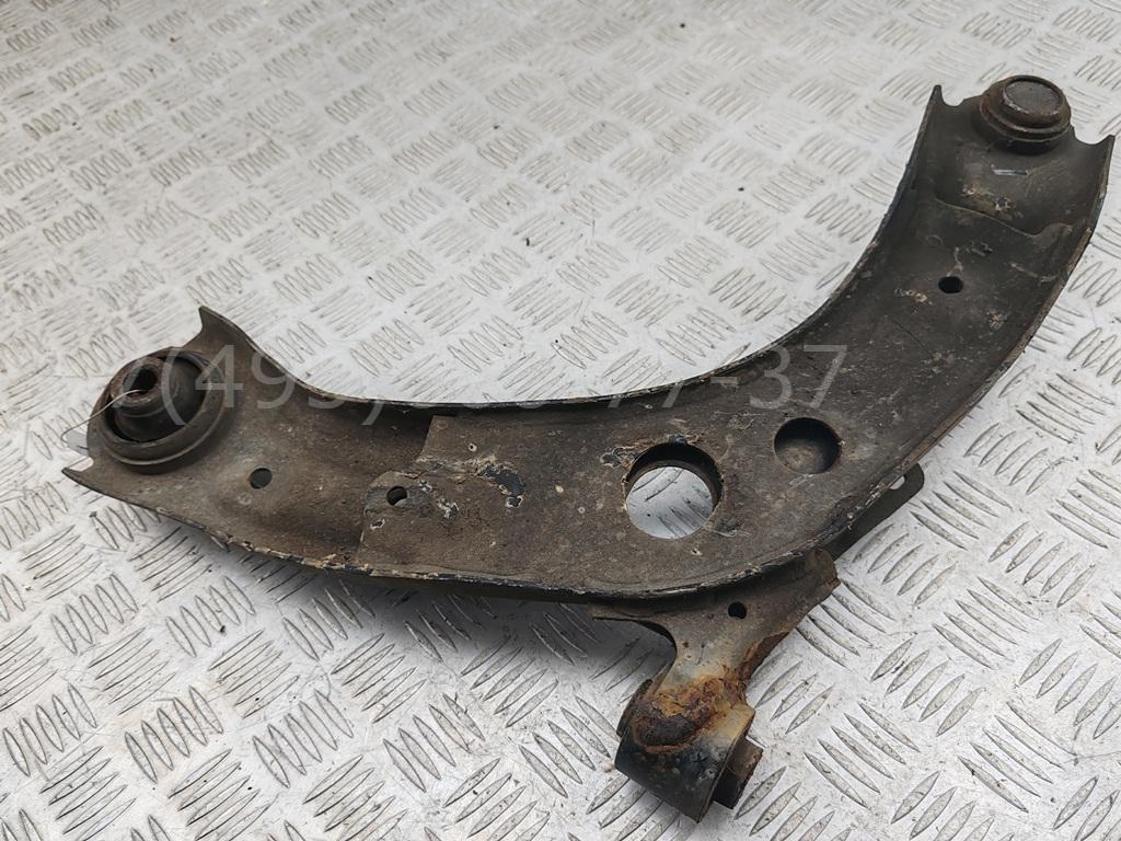 Рычаг передний правый