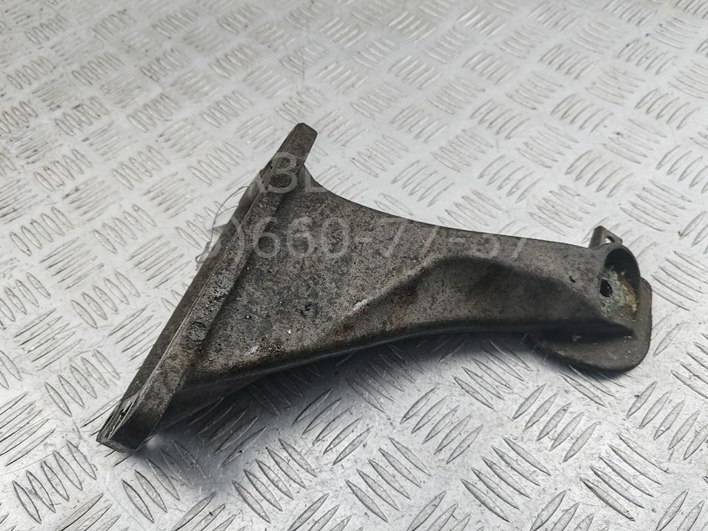 Кронштейн двигателя правый