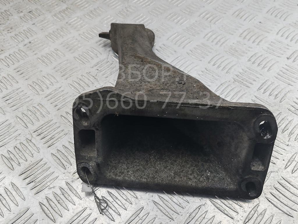 Кронштейн двигателя правый
