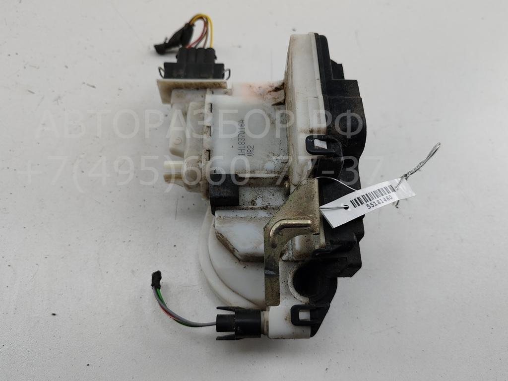 Замок двери передней правой