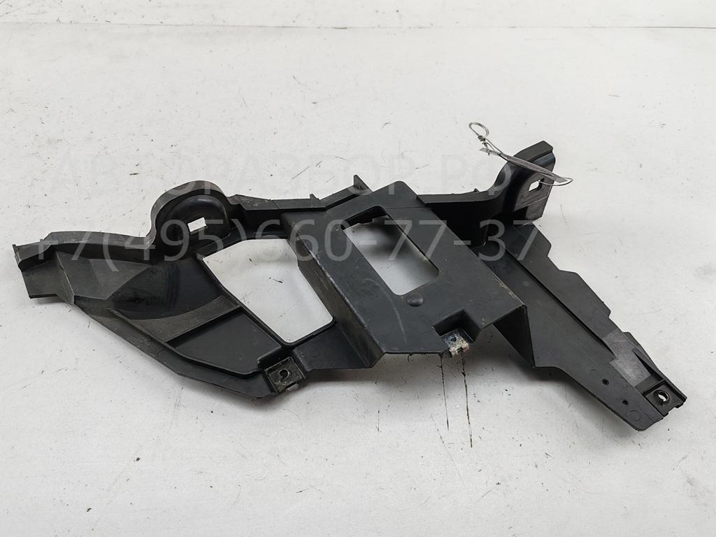 Крепеж фары