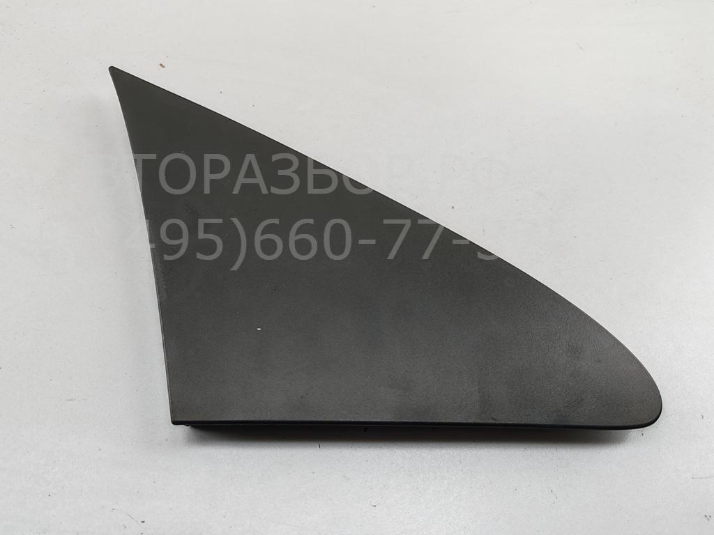 Накладка переднего крыла правого