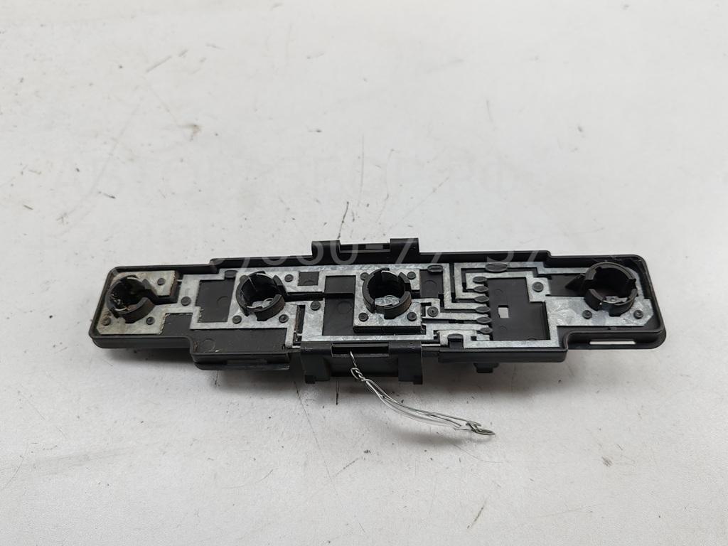 Плата заднего фонаря левого