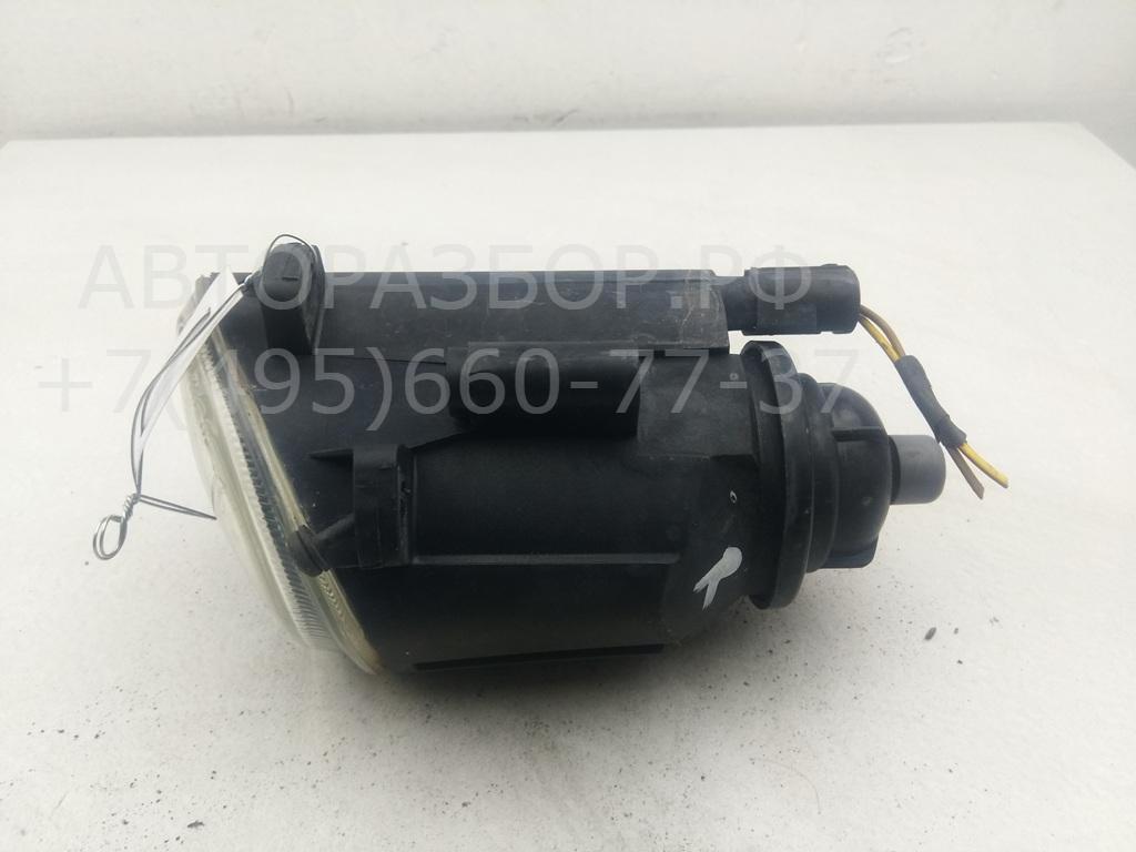 Фара противотуманная правая