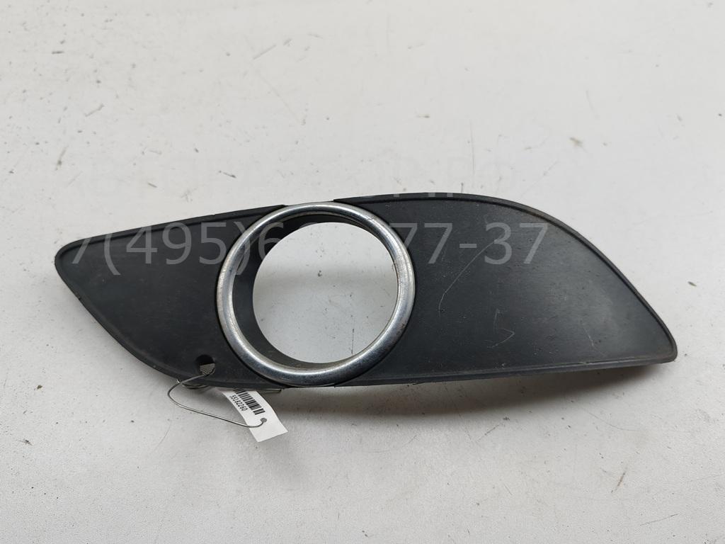 Рамка противотуманной фары правой