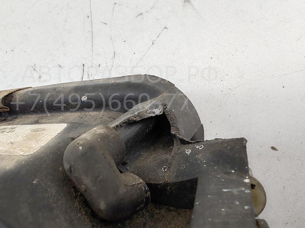 Фара противотуманная левая