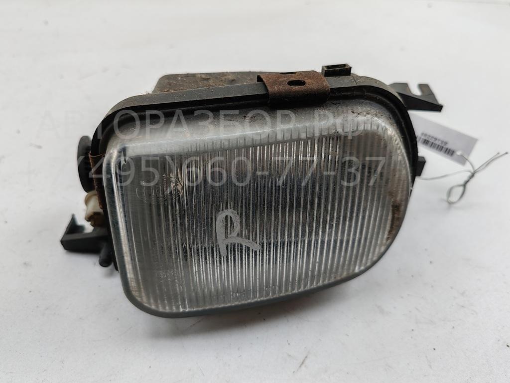 Фара противотуманная правая
