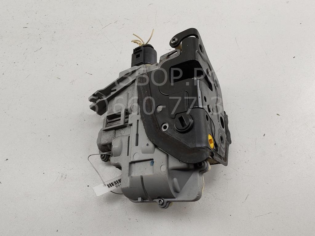 Замок двери задней левой