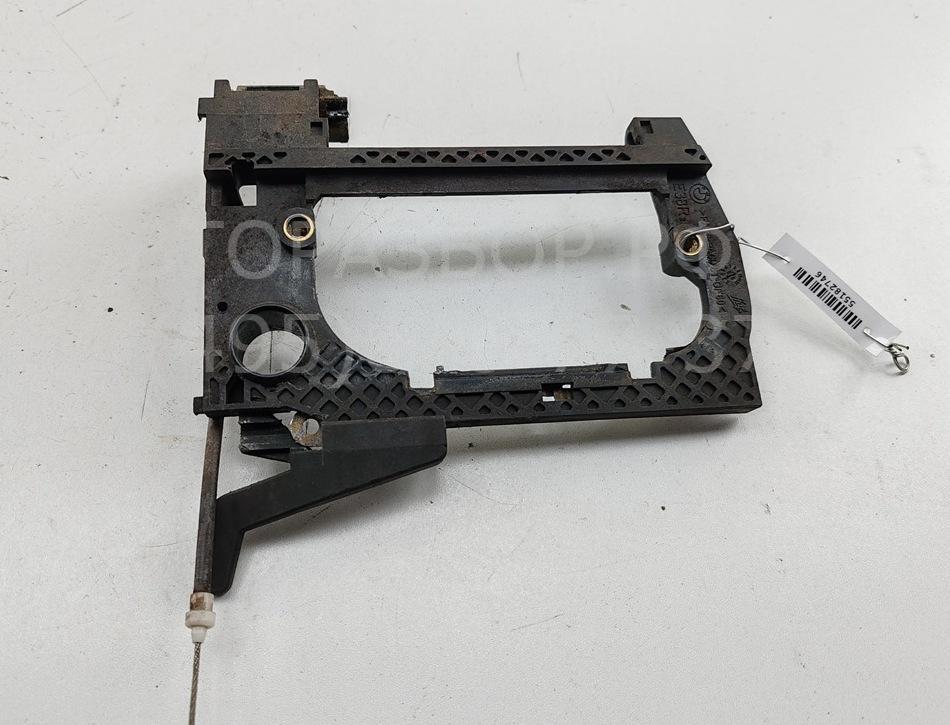 Корпус ручки передней двери