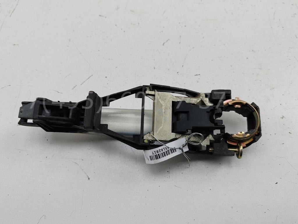 Ручка двери передней наружная правая