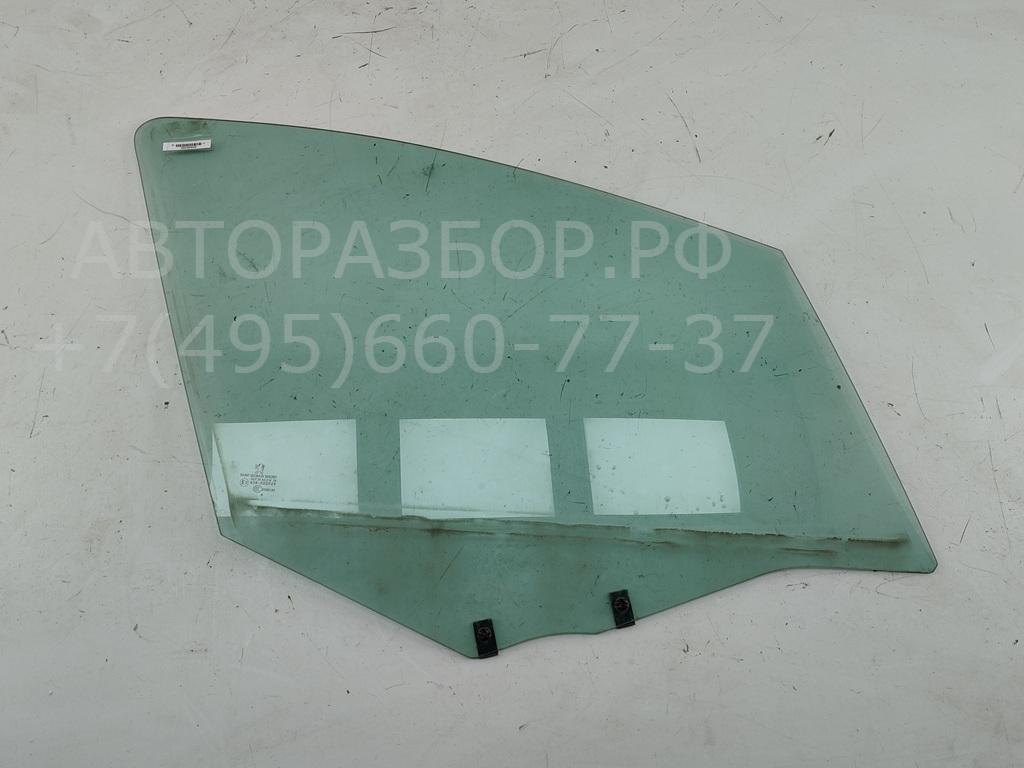 Стекло двери передней правой