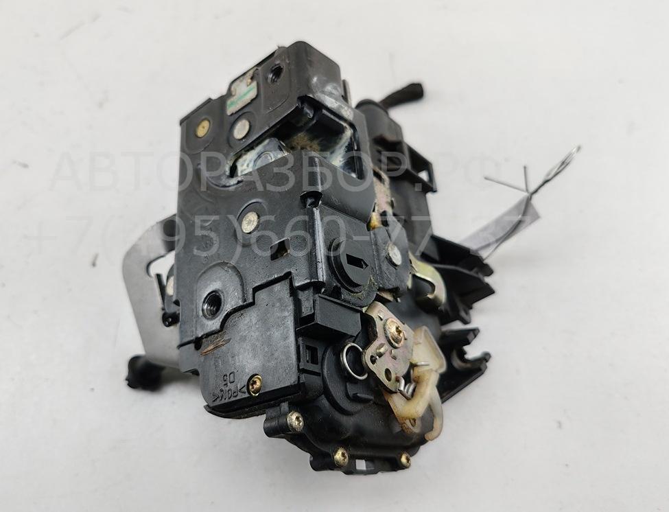 Замок двери задней правой