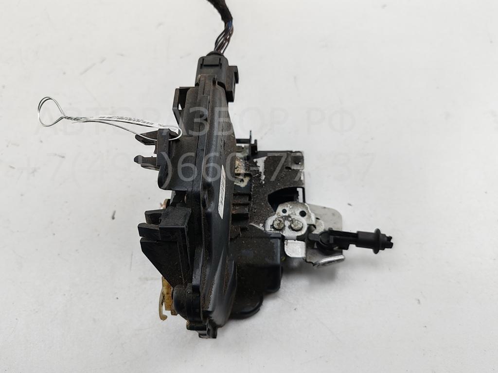 Замок двери задней правой