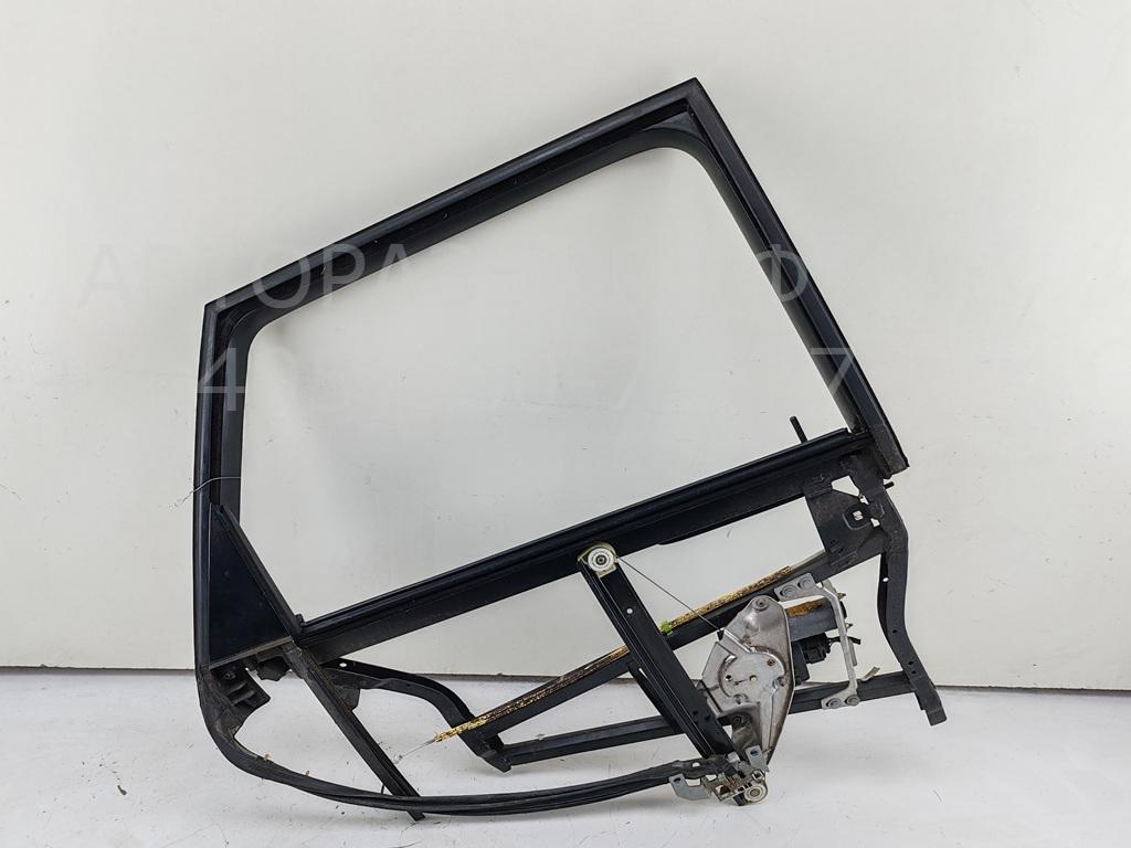 Стеклоподъемник электр. задний правый