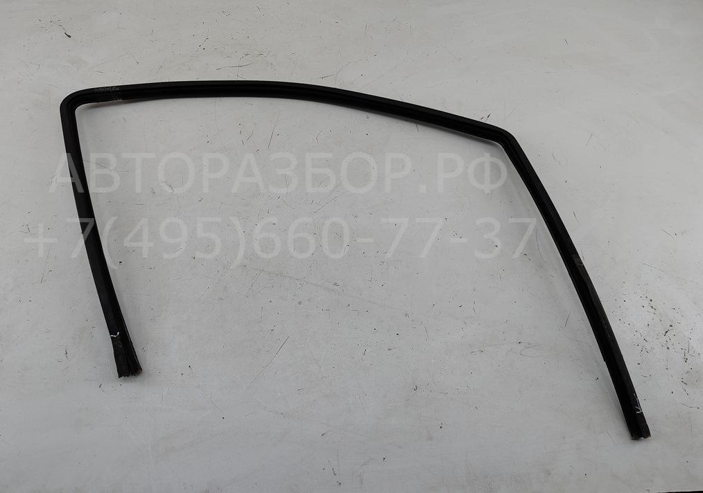 Уплотнитель двери