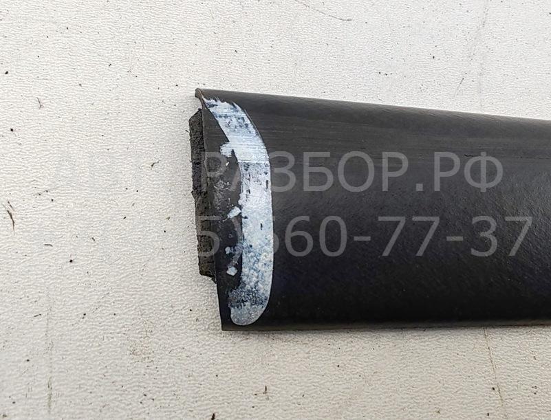 Накладка двери передней правой