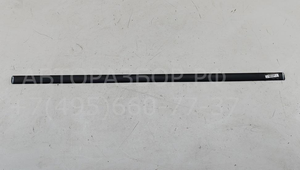 Накладка двери передней правой