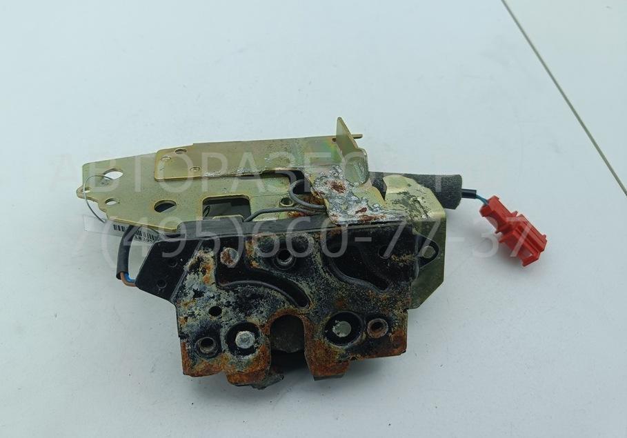 Замок багажника