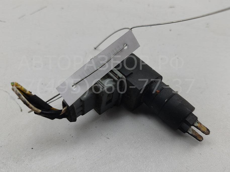 Датчик уровня в бачок омывателя