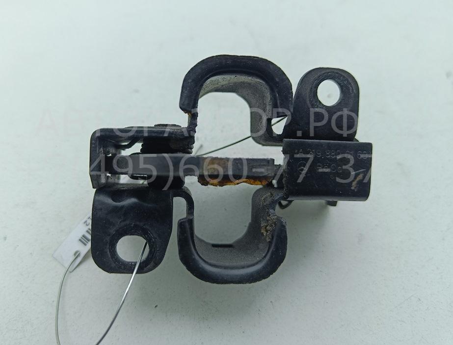 Замок капота