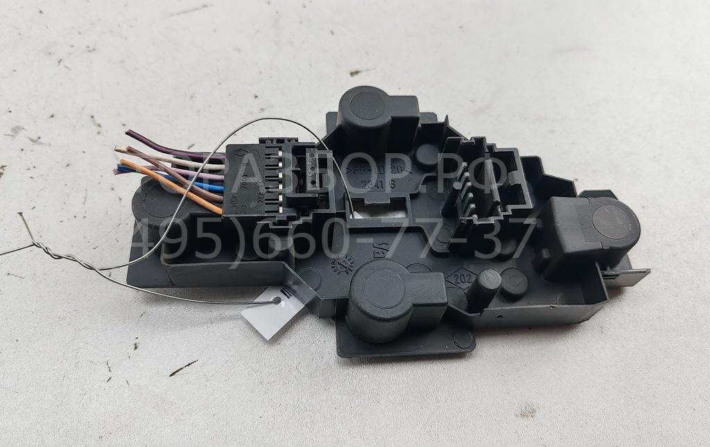 Плата заднего фонаря левого