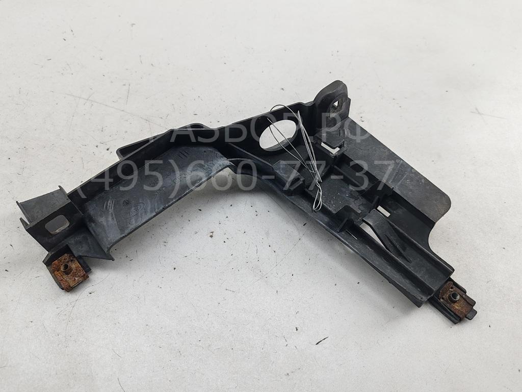 Крепеж фары