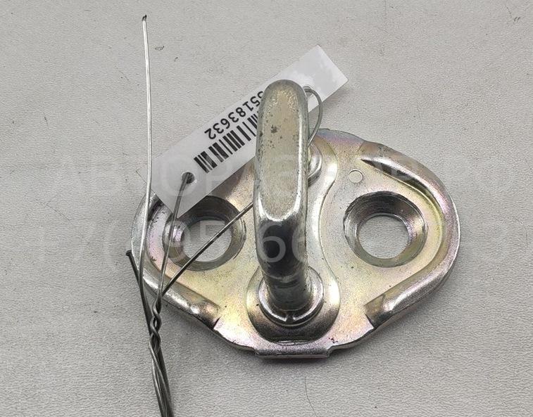 Ответная часть замка двери