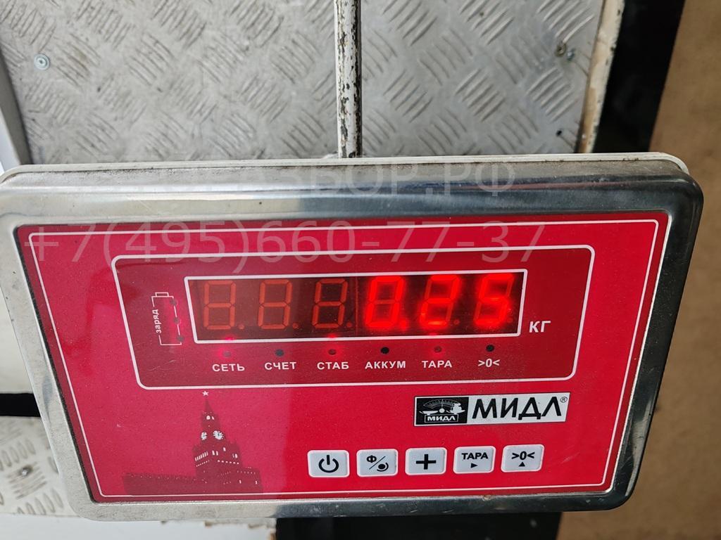 Накладка стекла переднего левого