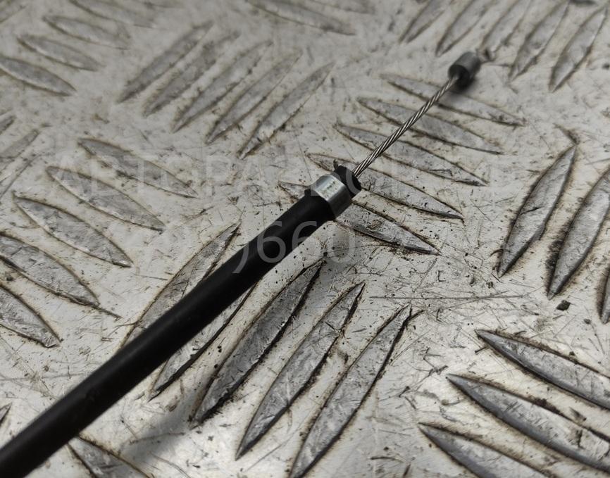 Трос открывания капота