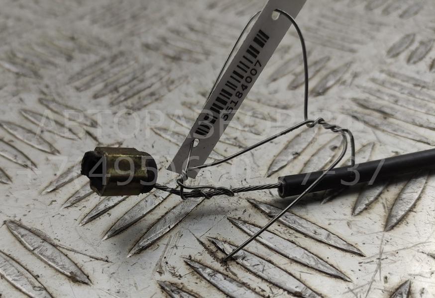 Трос открывания капота