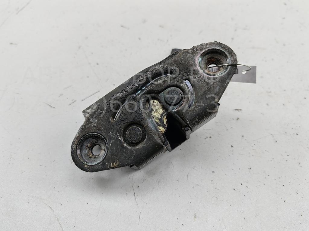 Замок багажника