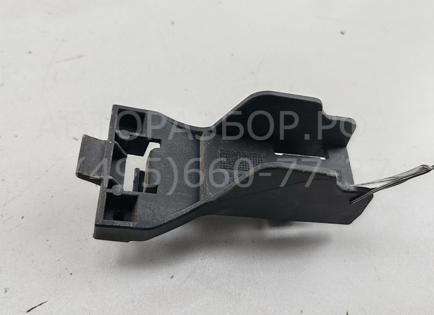 Кронштейн заднего бампера