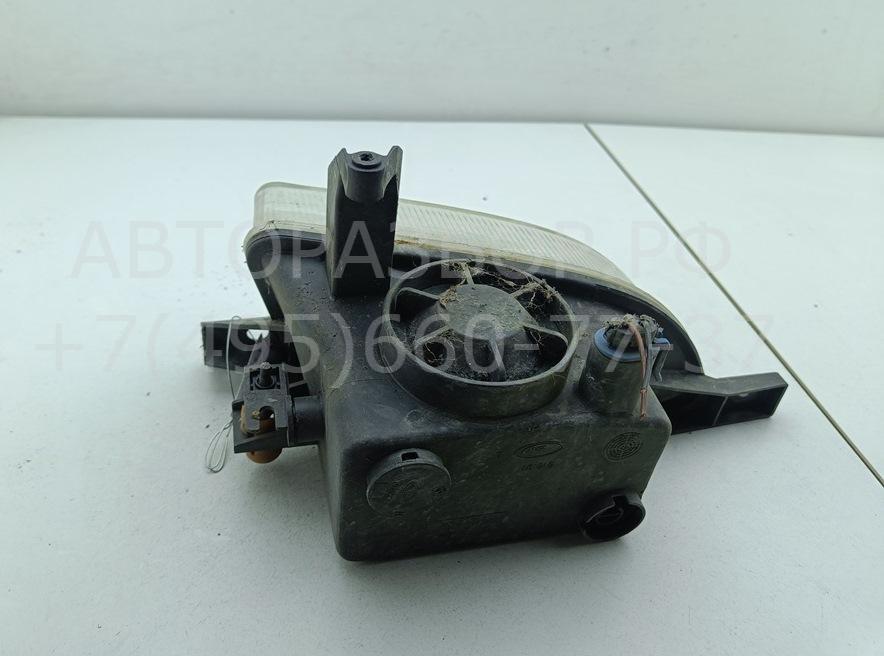 Фара противотуманная левая