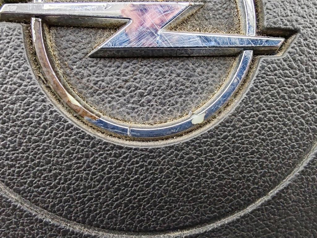 Подушка безопасности в рулевое колесо