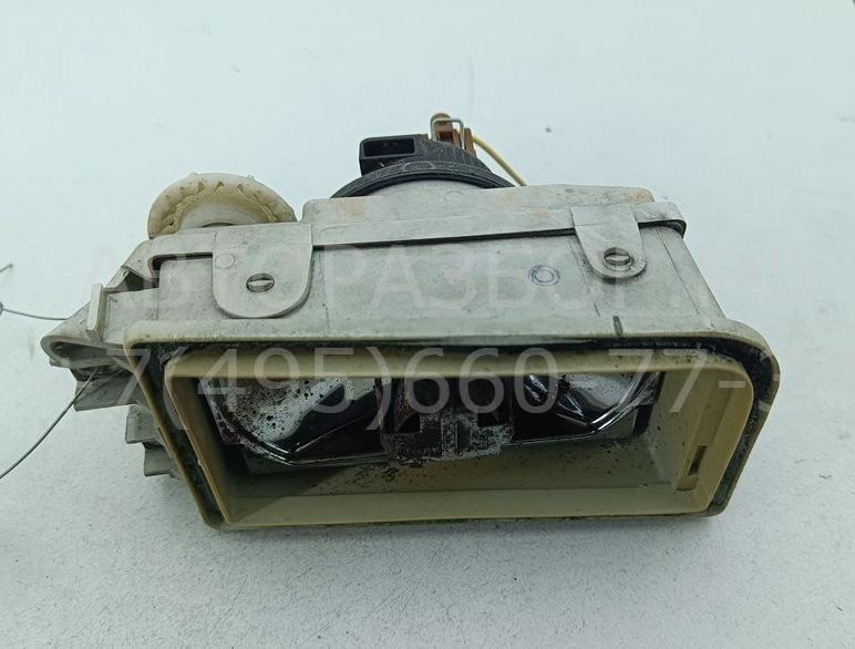 Фара противотуманная левая