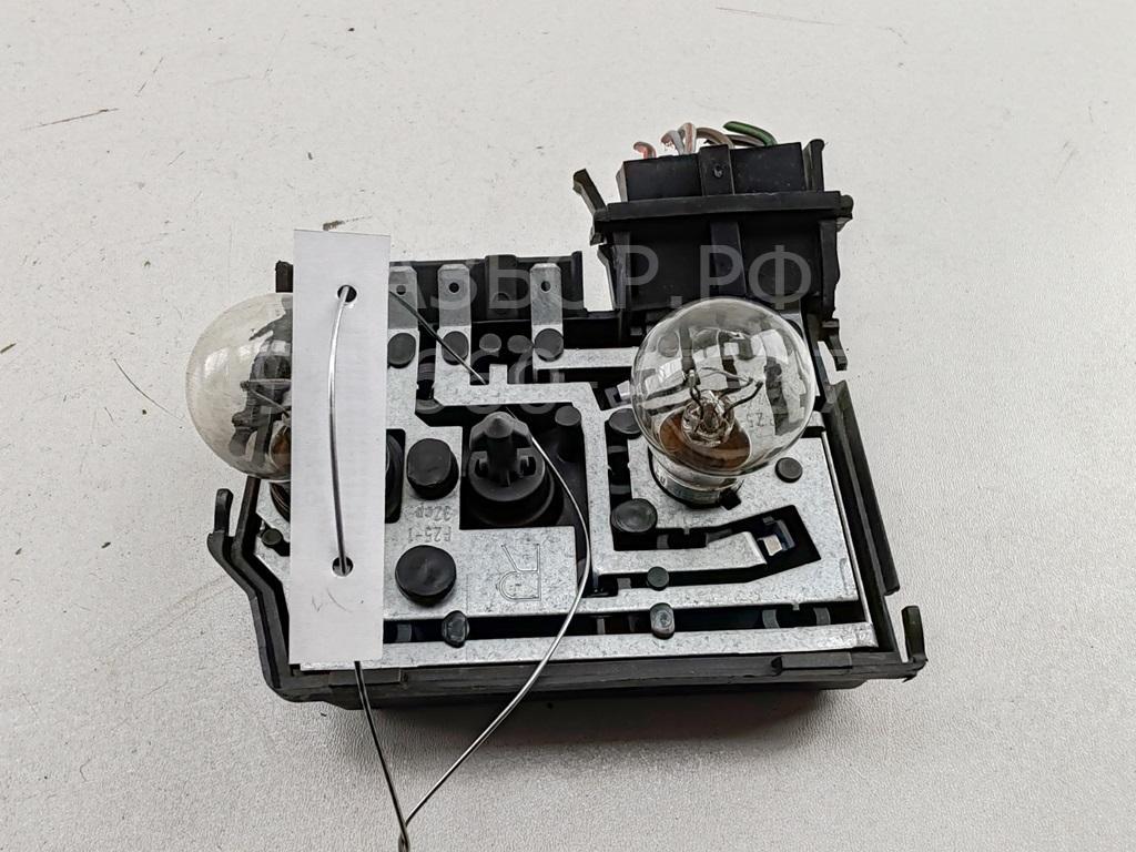 Плата заднего фонаря правого