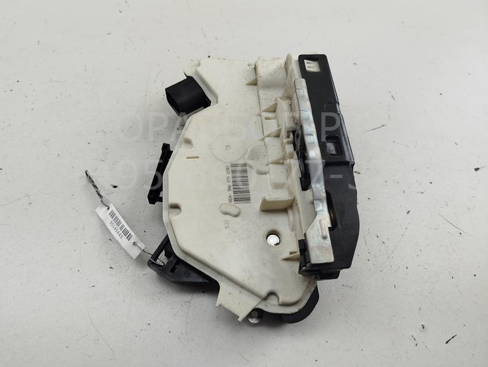 Замок двери задней левой