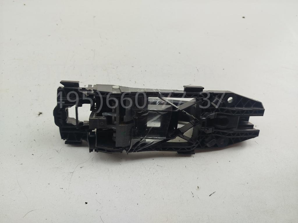 Ручка двери передней наружная правая