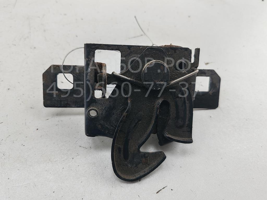 Замок капота