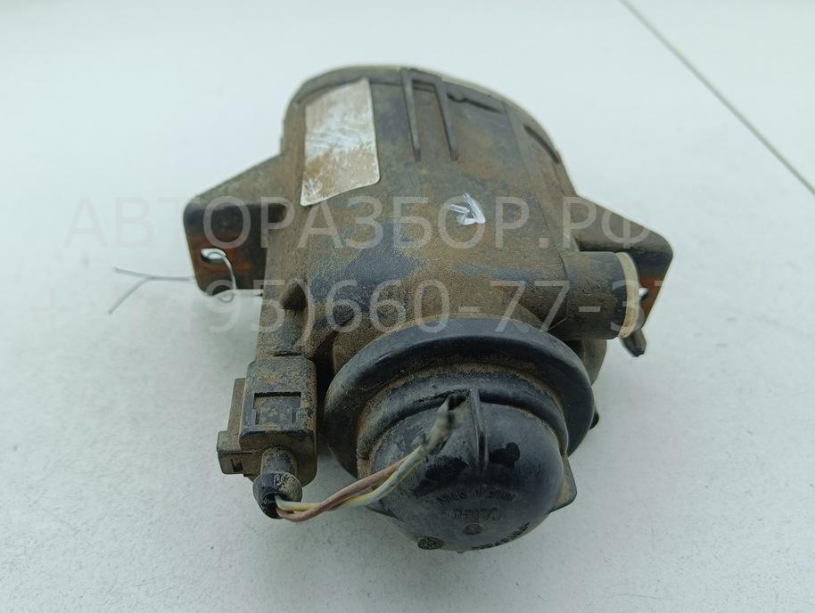 Фара противотуманная правая