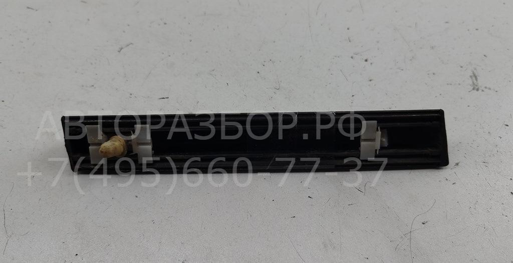 Накладка переднего крыла правого