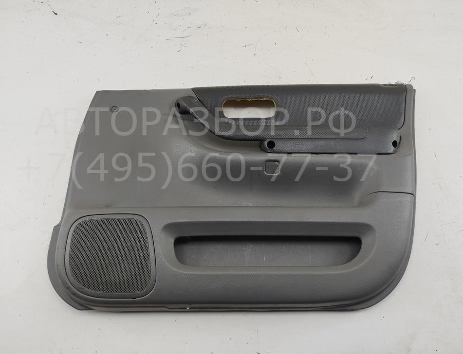 Обшивка двери передней правой