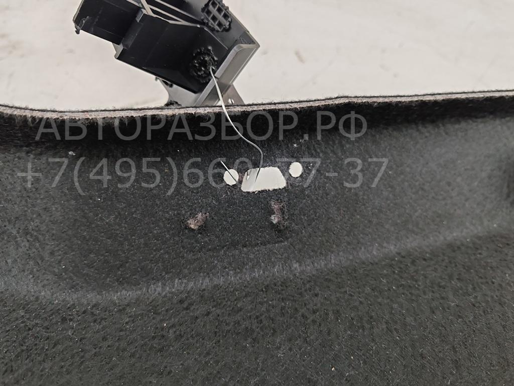 Обшивка крышки багажника