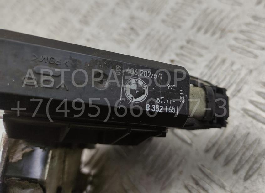 Замок двери передней правой