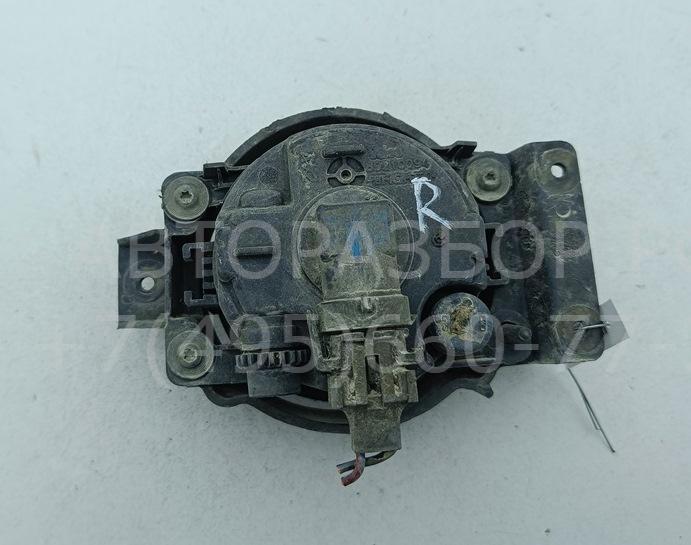 Фара противотуманная правая