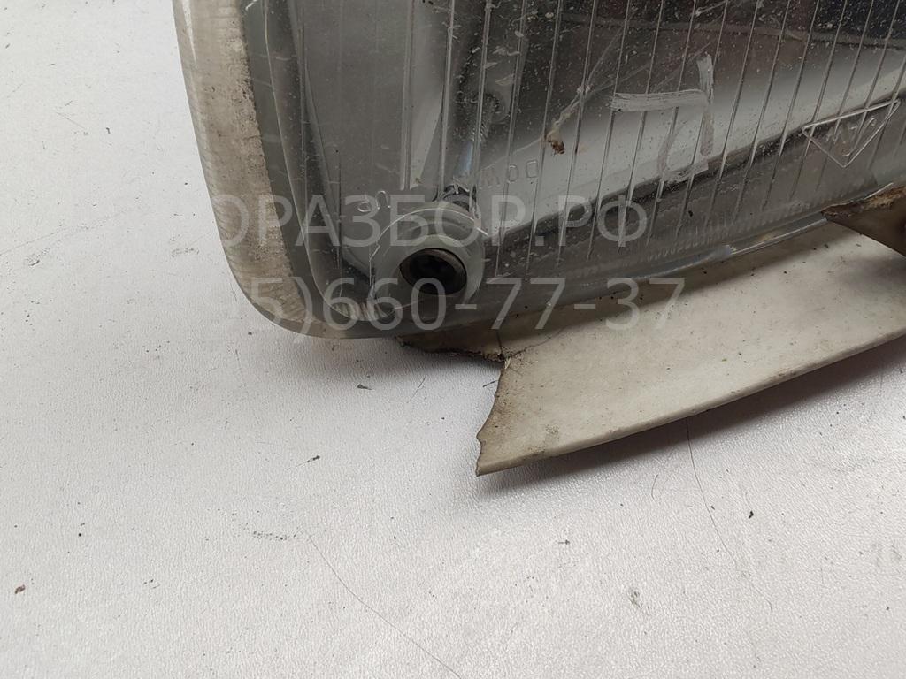 Фара противотуманная правая